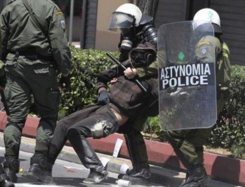 Yunanistan'da olaylı gün - Resim 30