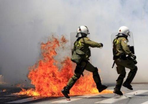 Yunanistan'da olaylı gün - Resim 18