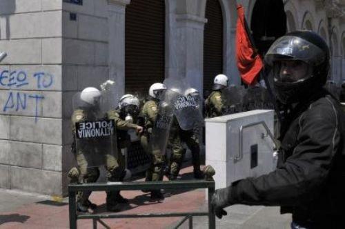 Yunanistan'da olaylı gün - Resim 13
