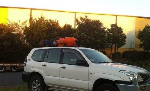 Yeni moda eylem: Planking - Resim 47