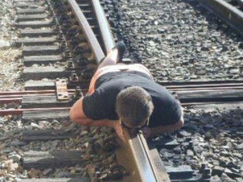 Yeni moda eylem: Planking - Resim 3