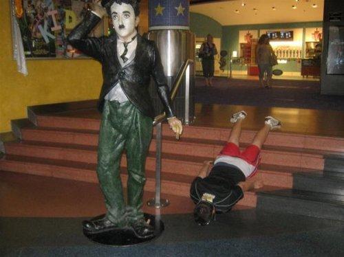 Yeni moda eylem: Planking - Resim 70