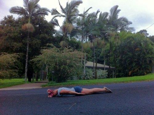 Yeni moda eylem: Planking - Resim 15