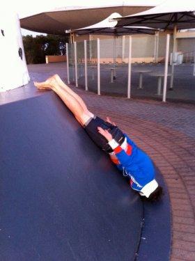 Yeni moda eylem: Planking - Resim 11
