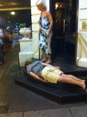 Yeni moda eylem: Planking - Resim 23