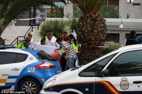 AVM'de palayla kafa kesti - Resim 1