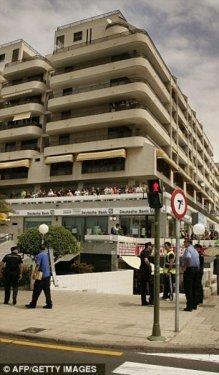 AVM'de palayla kafa kesti - Resim 3