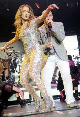 Örümcek kadın Jennifer Lopez