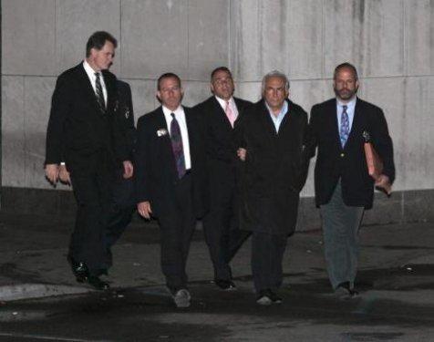 Kral dairesinden kodese