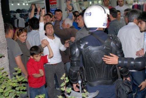 Denizli'de gergin gece - Resim 7