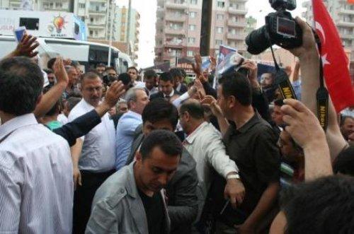 Bakan Çağlayan'a yumruklu saldırı - Resim 5