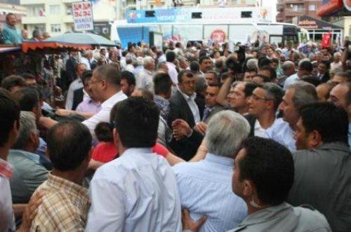 Bakan Çağlayan'a yumruklu saldırı - Resim 2
