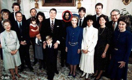 Reagan'ın kızı 58'inde soyundu - Resim 10