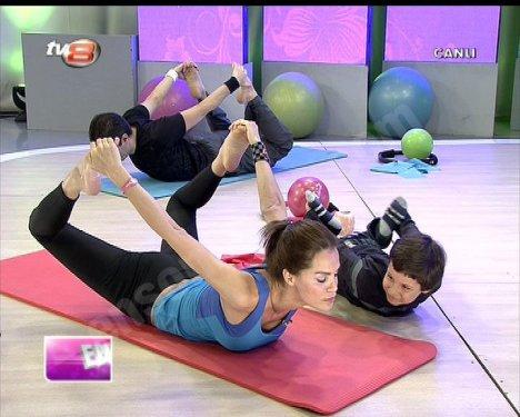 Ebru Şallı pilates yaparken Beren ortalığı birbirine kattı - Resim 13
