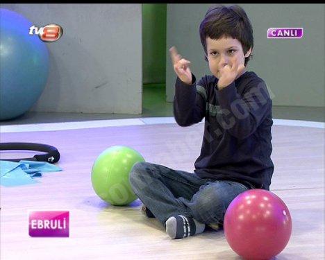 Ebru Şallı pilates yaparken Beren ortalığı birbirine kattı - Resim 19