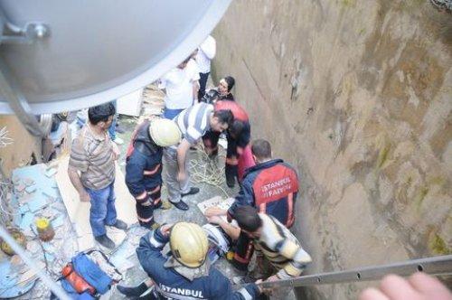 İstanbul Esenler'de balkon faciası - Resim 8