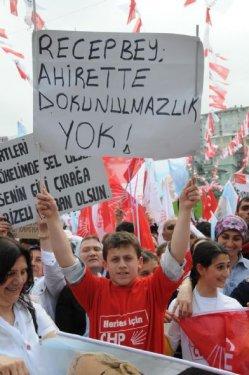 Kılıçdaroğlu'nun Rize mitingi - Küfürlü pankart - Resim 17