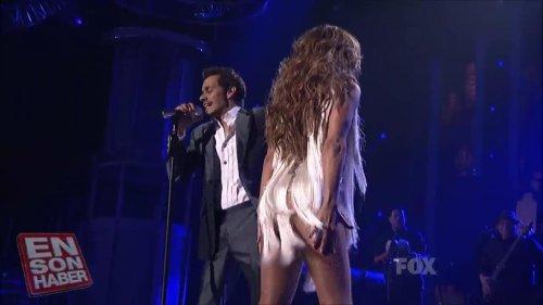 JLO'dan eşi Marc Anthony'ye ateşli öpücük