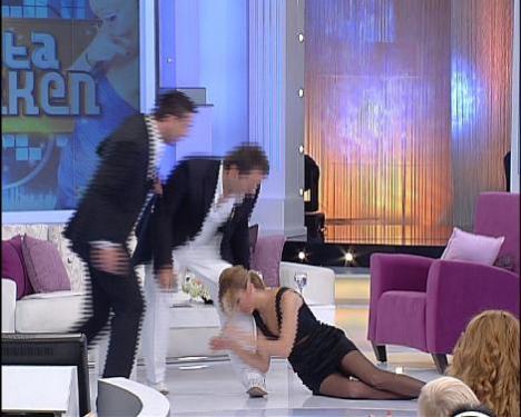 Ece Erken canlı yayında bayıldı