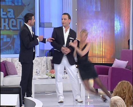 Ece Erken canlı yayında bayıldı