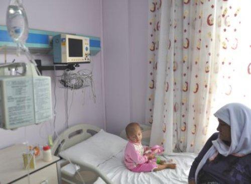 Tutuklanan anne ve babası ile cezaevinde - Resim 5