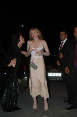 Courtney Love İstanbul gecelerinde - Resim 1
