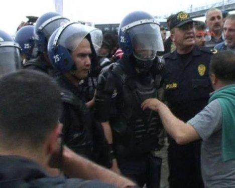 Başbakan Erdoğan'ın Hopa mitingi öncesi olay 