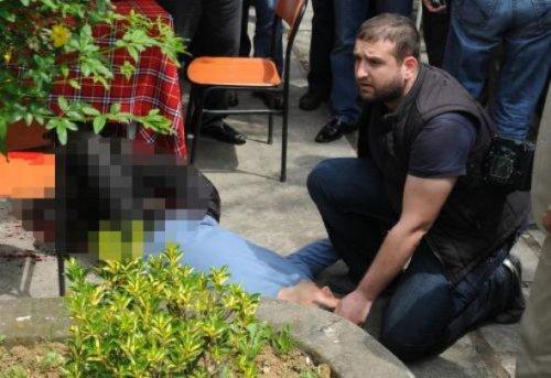 Herkesin önünde kurşuna dizdi - Resim 5