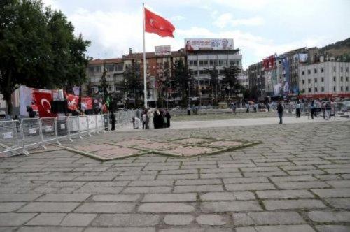 Mitingine 34 kişi katıldı 