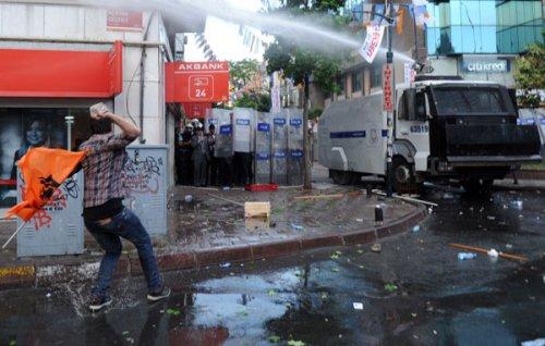 Mecidiyeköy'de Hopa protestosu - Resim 12