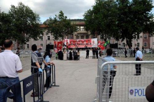 Mitingine 34 kişi katıldı 