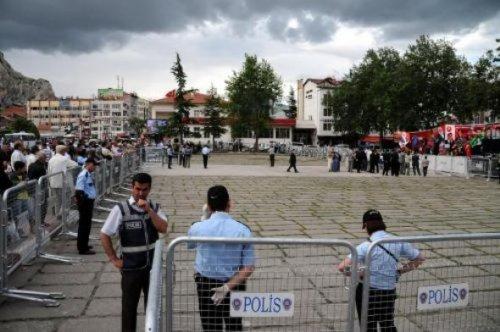 Mitingine 34 kişi katıldı 