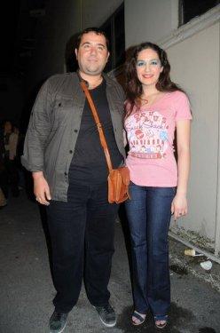 Ata Demirer'in annesi Özge Borak'ı sahnede izledi 