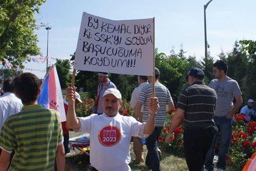 AKP'nin Kazlıçeşme mitingindeki pankartları - Resim 4