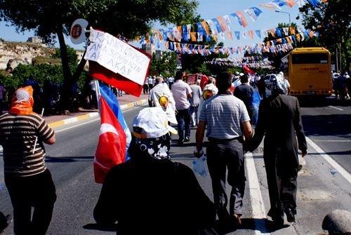 AKP'nin Kazlıçeşme mitingindeki pankartları - Resim 2