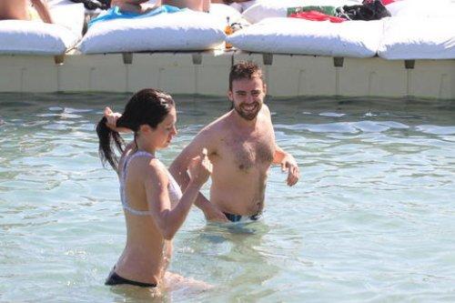 Murat Dalkılıç ve Ekin Türkmen'in deniz keyfi