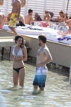 Murat Dalkılıç ve Ekin Türkmen'in deniz keyfi