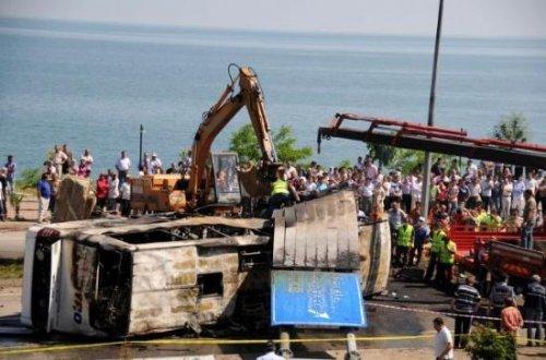 Giresun'da yolcu otobüsü yandı: 9 ölü 