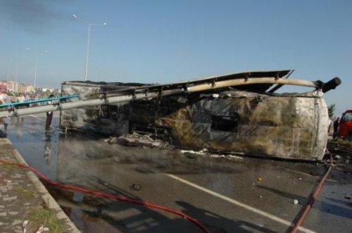 Giresun'da yolcu otobüsü yandı: 9 ölü 