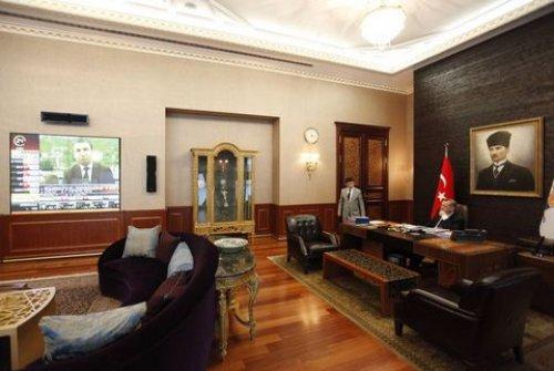 Reuters Erdoğan'ın çalışma odasında - Resim 5