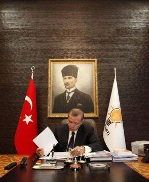 Reuters Erdoğan'ın çalışma odasında - Resim 7