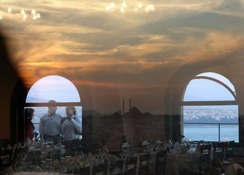 Reuters objektifinden İstanbul'da hayat - Resim 1