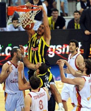 Potada şampiyon Fenerbahçe Ülker