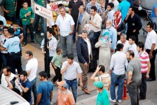 Sokak ortasında saç saça baş başa kavga - Resim 9