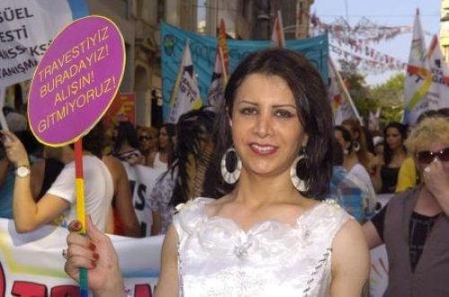 Taksim'de eşcinsel yürüyüşü - Resim 11