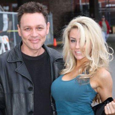 Doug Hutchison ile Courtney Alexis Stodden evlendi - Resim 2