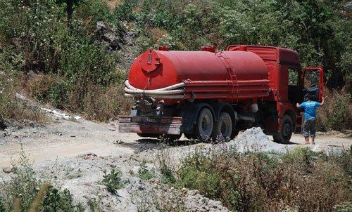 İstanbul'un kalbine zehir saçıyorlar - Resim 5