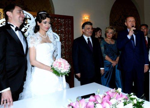 Devletin zirvesini buluşturan nikah