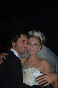 Yahşi Cazibe'nin Barış’ı Gökçe Özyol evlendi