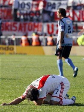 River Plate küme düştü